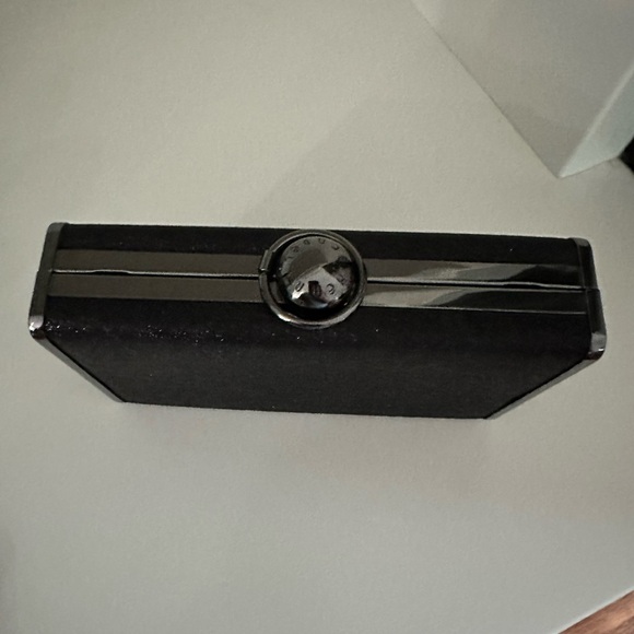 Henri Bendel evening bag - Picture 3 of 6